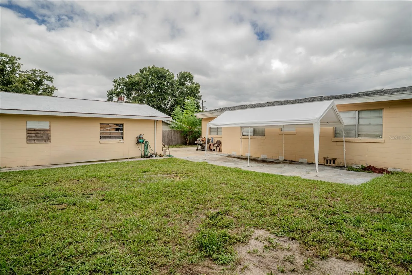 1023 BILTMORE DR