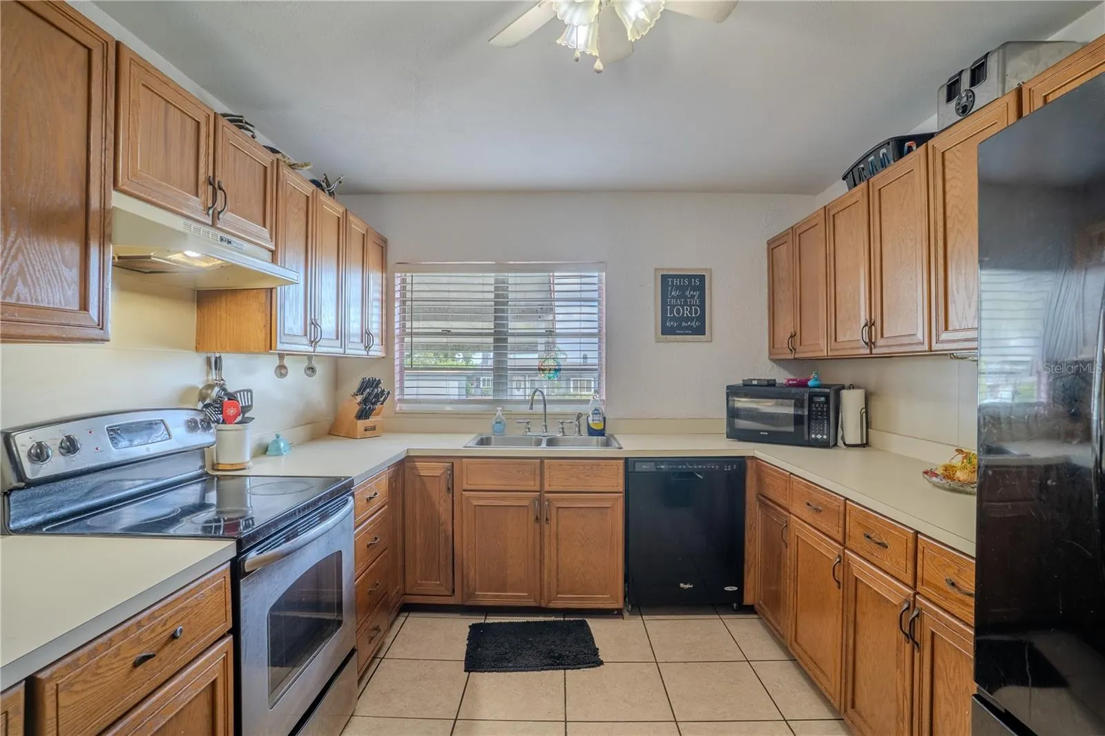 1023 BILTMORE DR