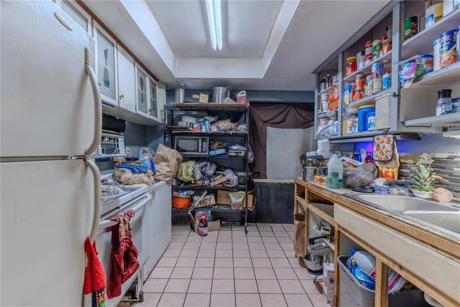 615 FORMOSA AVE