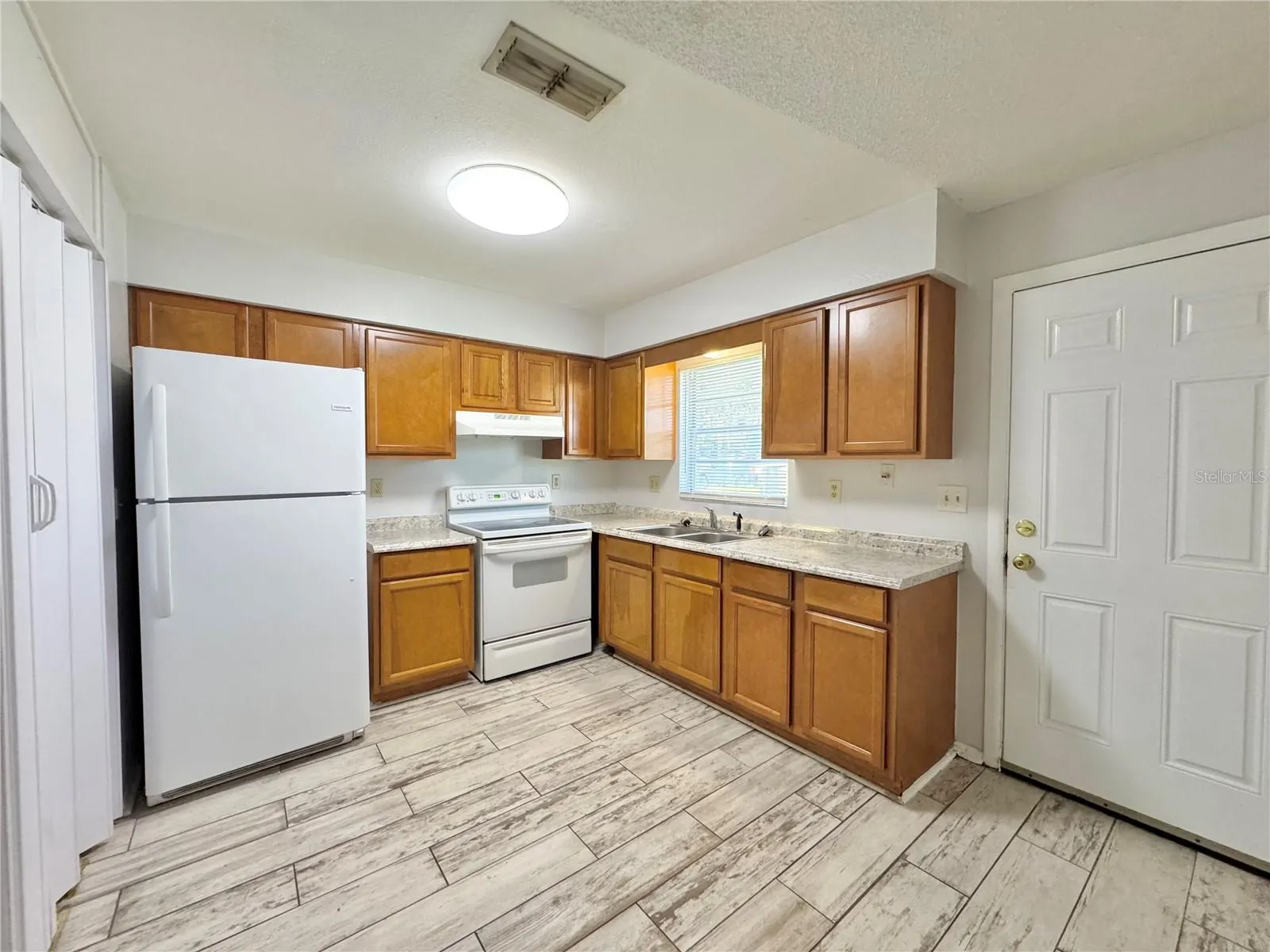 5665 STRUTHERS CT