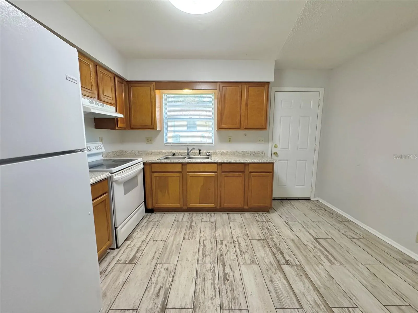 5665 STRUTHERS CT