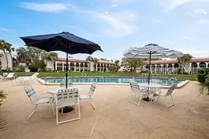 6002 COUNTRY CLUB DR