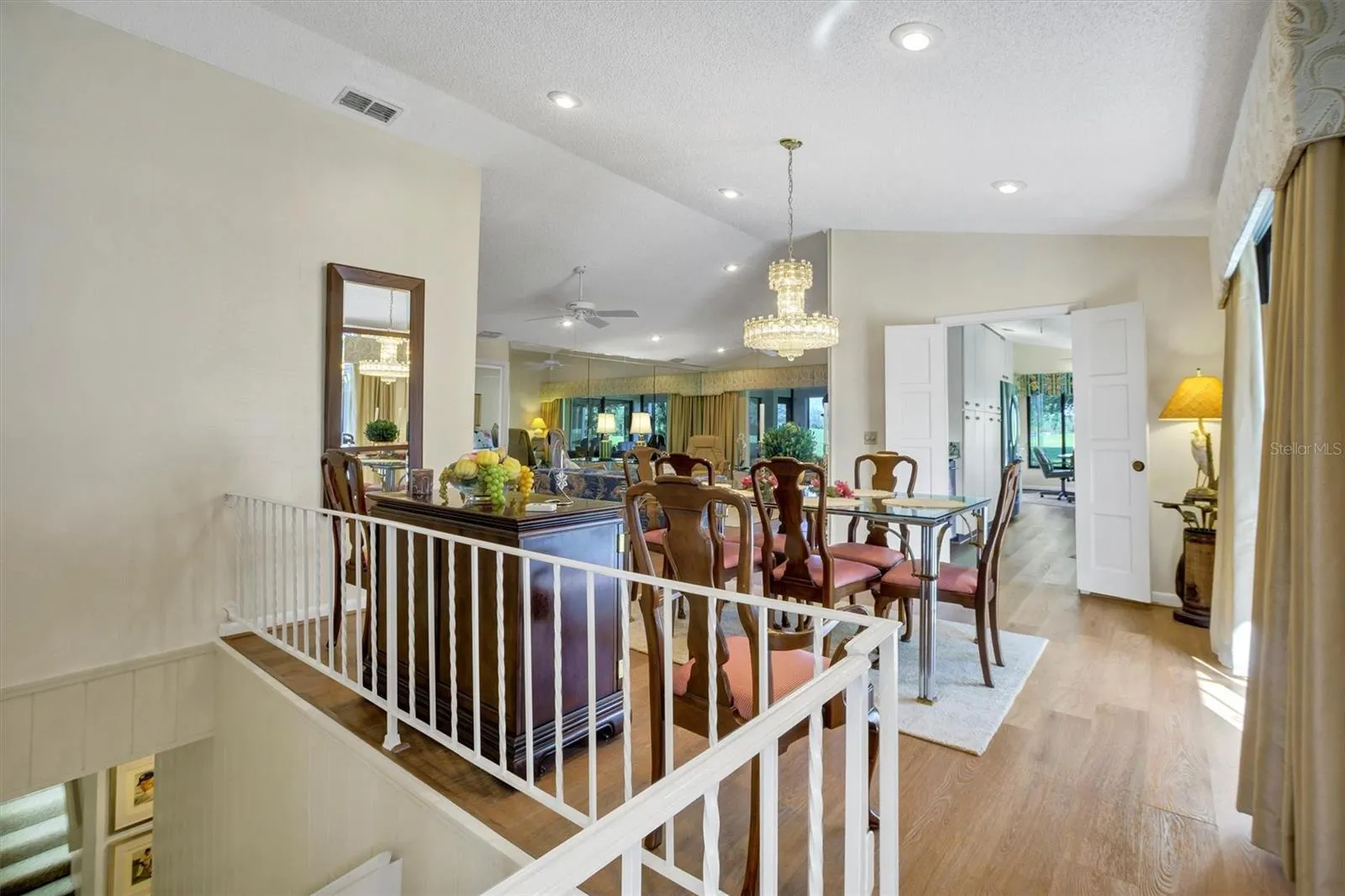 6002 COUNTRY CLUB DR