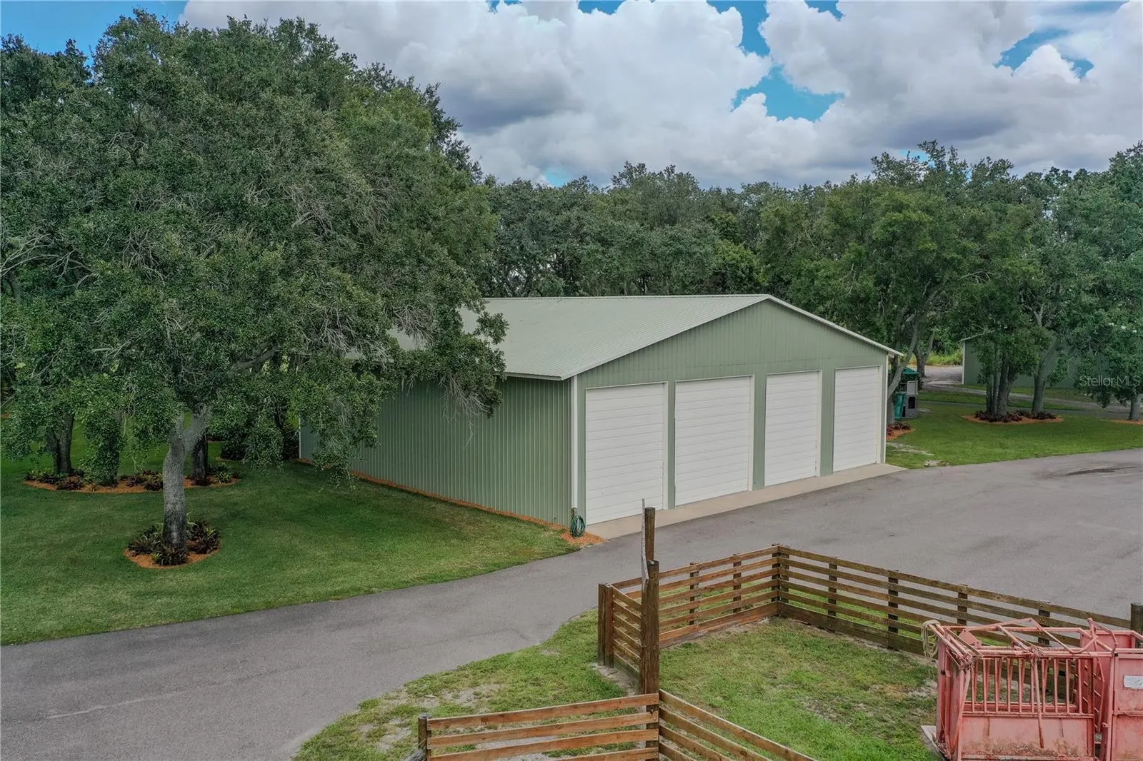 8010 LAKE LOWERY RD