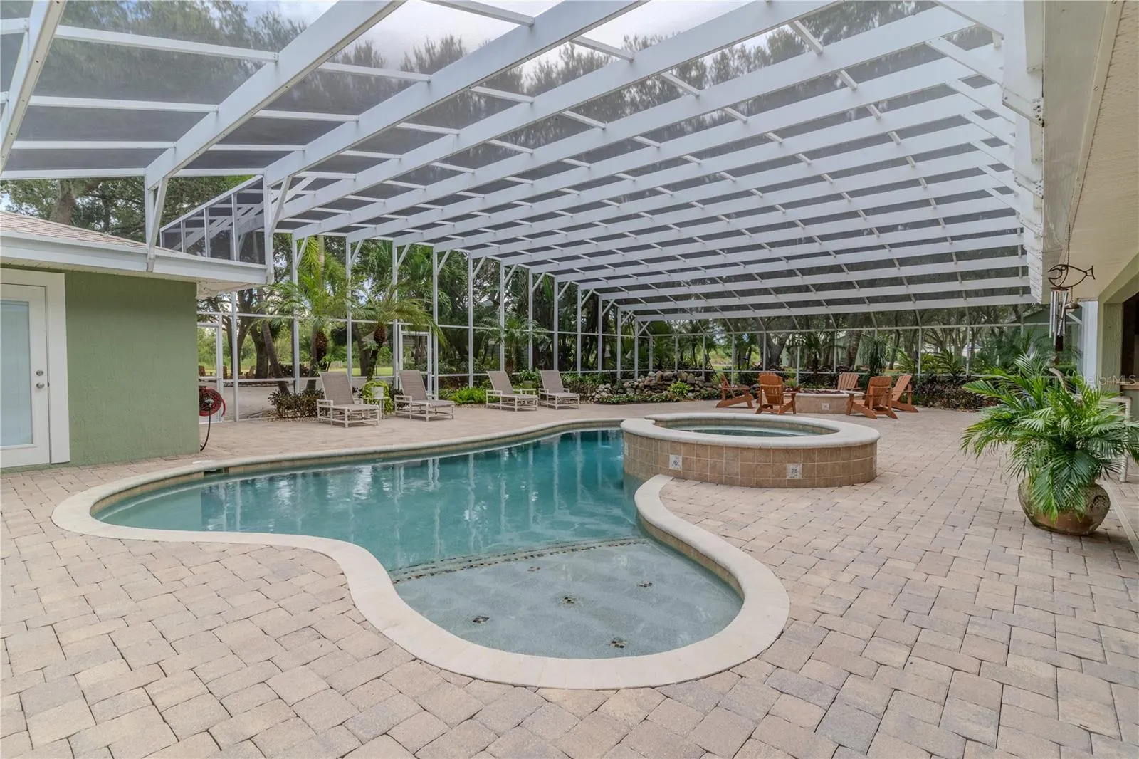8010 LAKE LOWERY RD