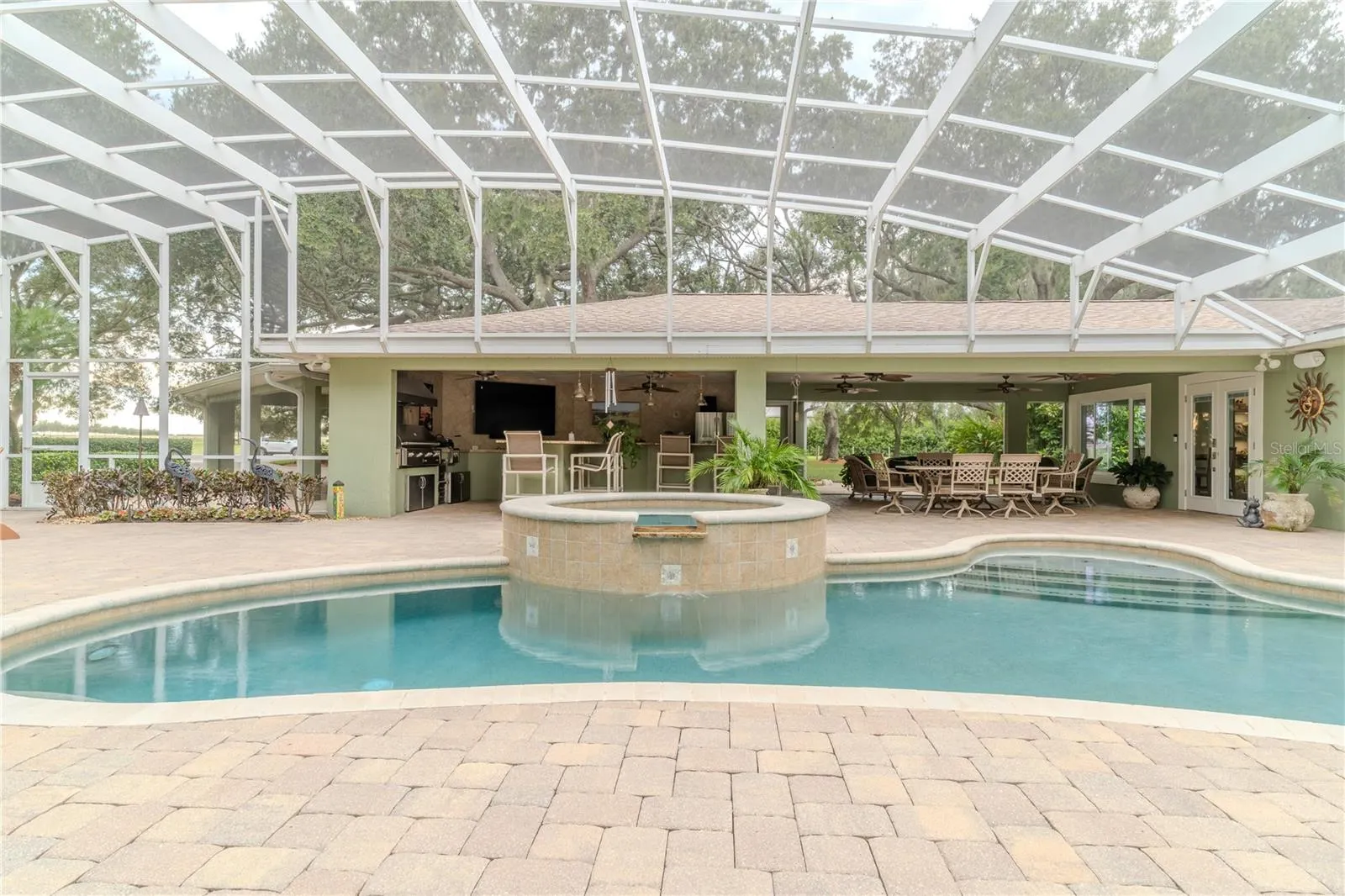 8010 LAKE LOWERY RD