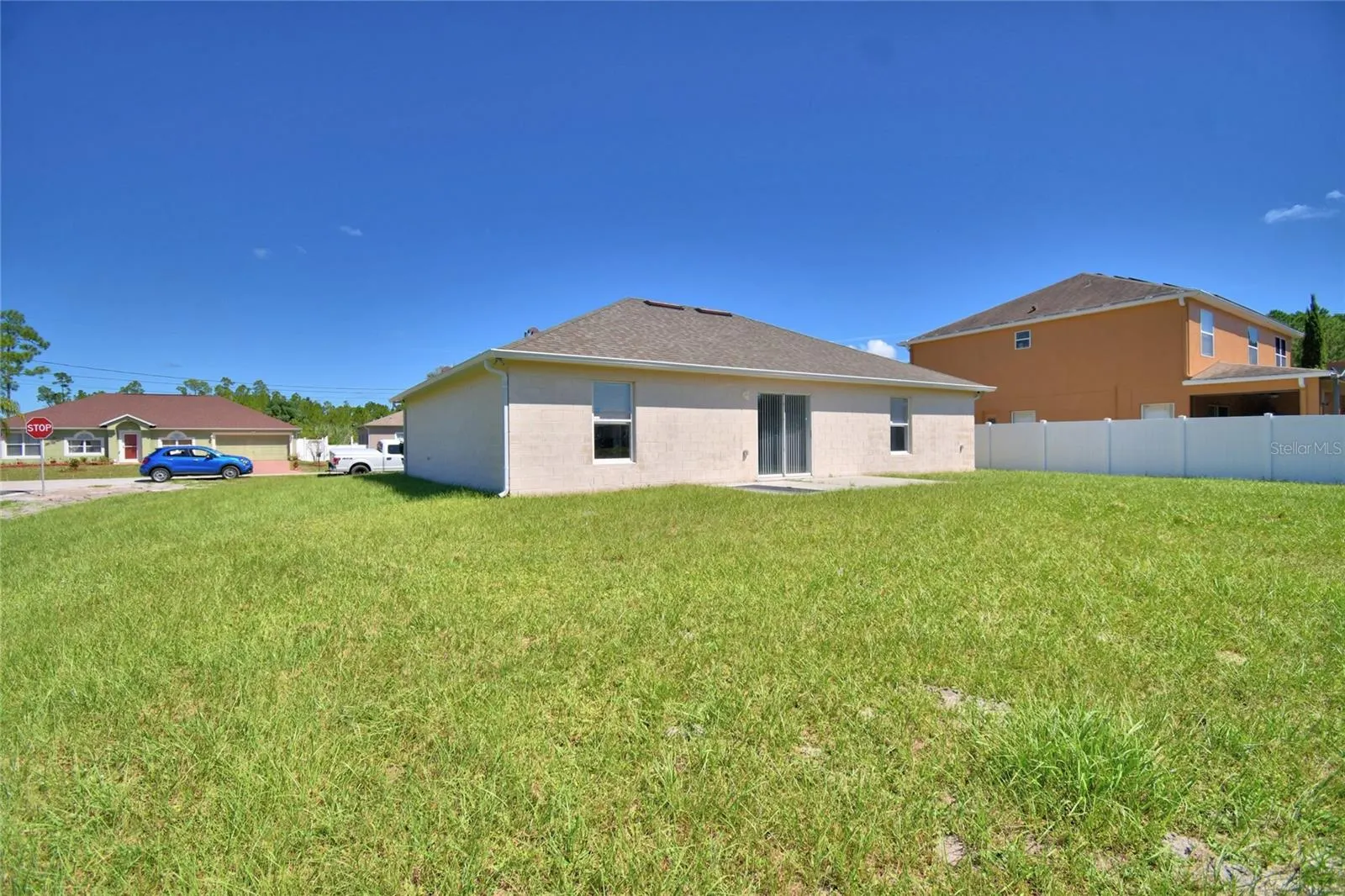 1231 APOPKA LN