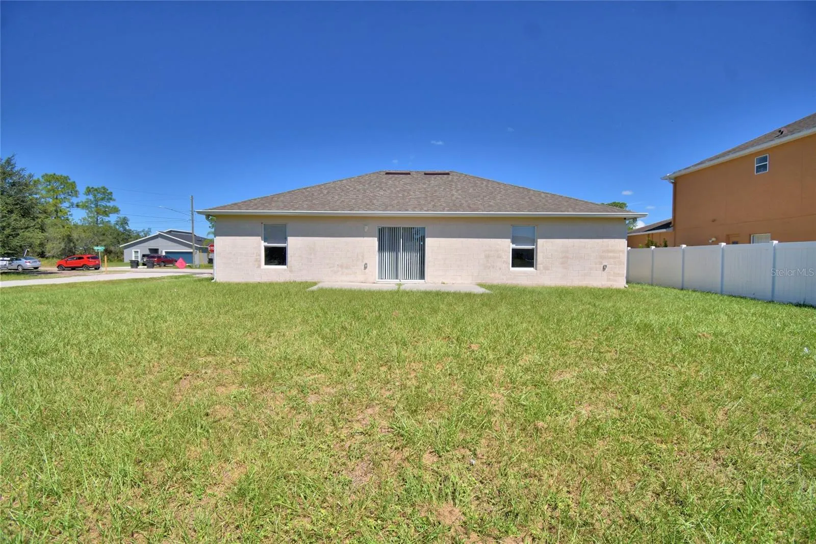 1231 APOPKA LN