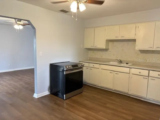 253 WALTER AVE