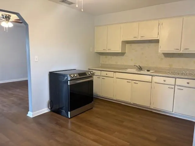 253 WALTER AVE