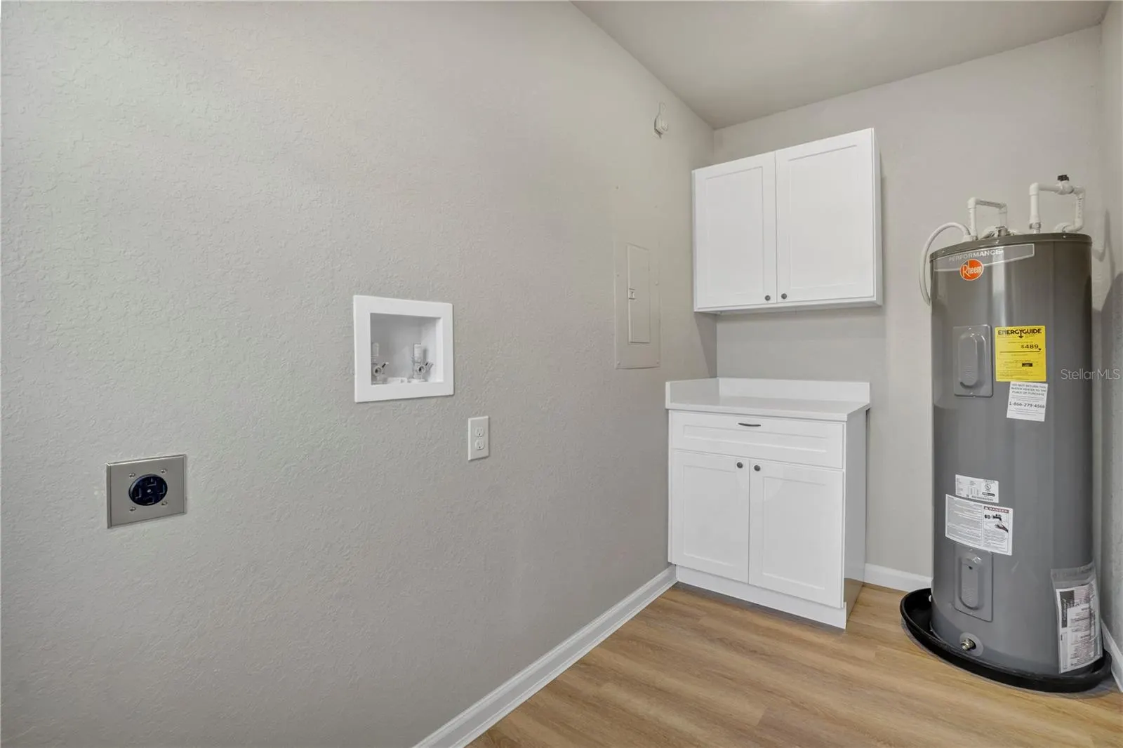 739 ELLERBE WAY