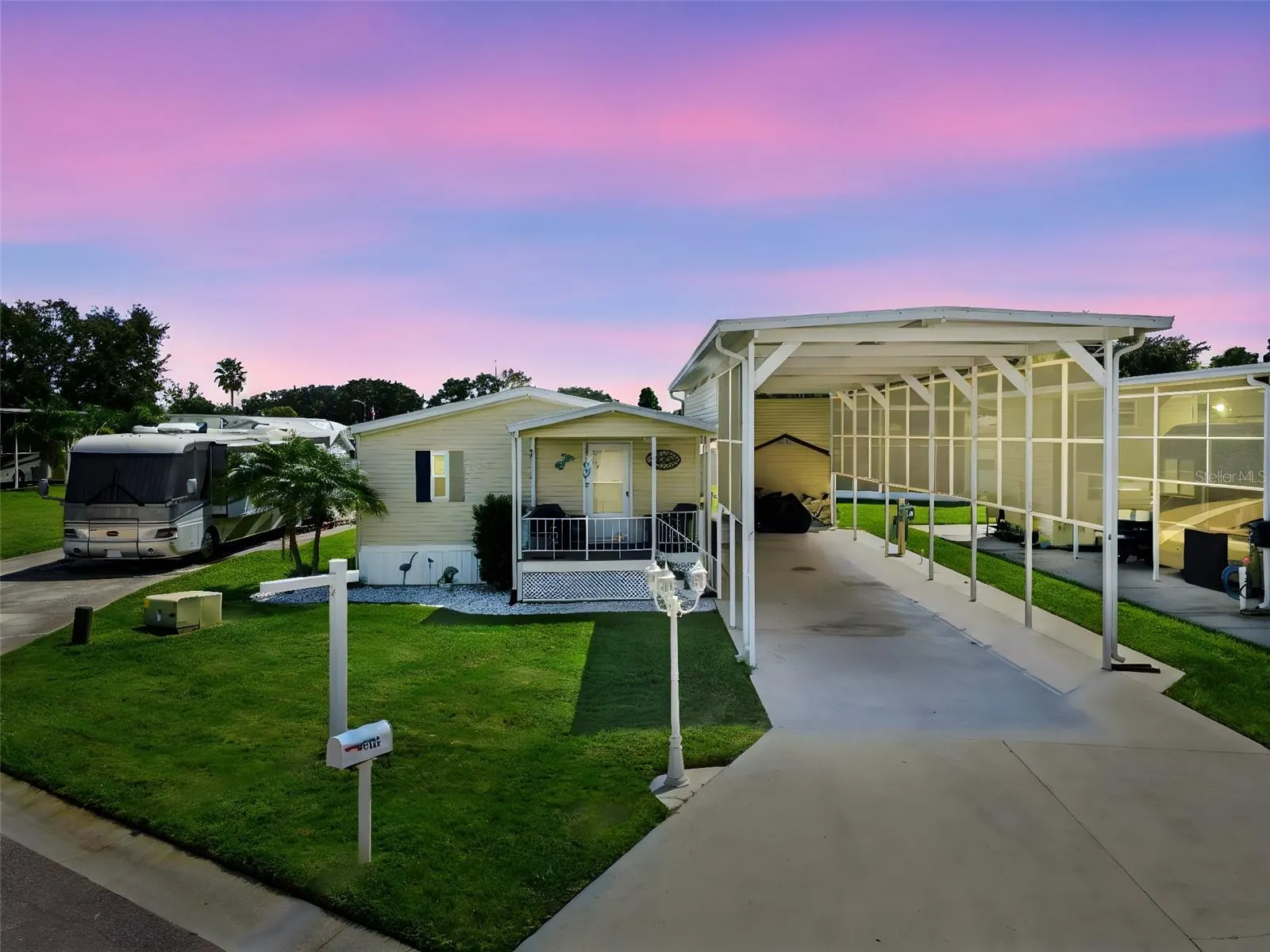 5185 ISLAND VIEW CIR N