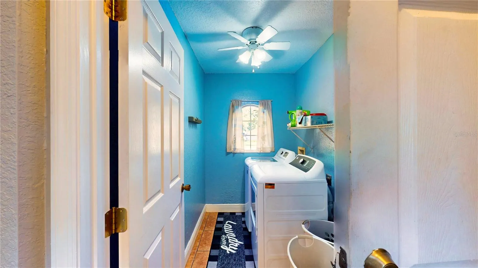 251 WHITE CLIFF BLVD