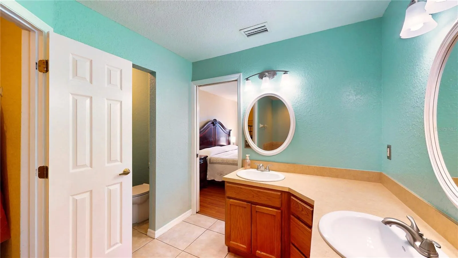 251 WHITE CLIFF BLVD