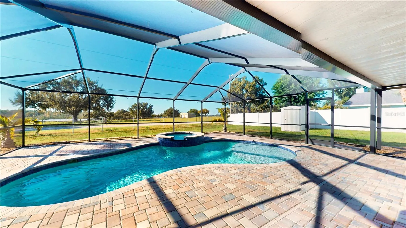 251 WHITE CLIFF BLVD