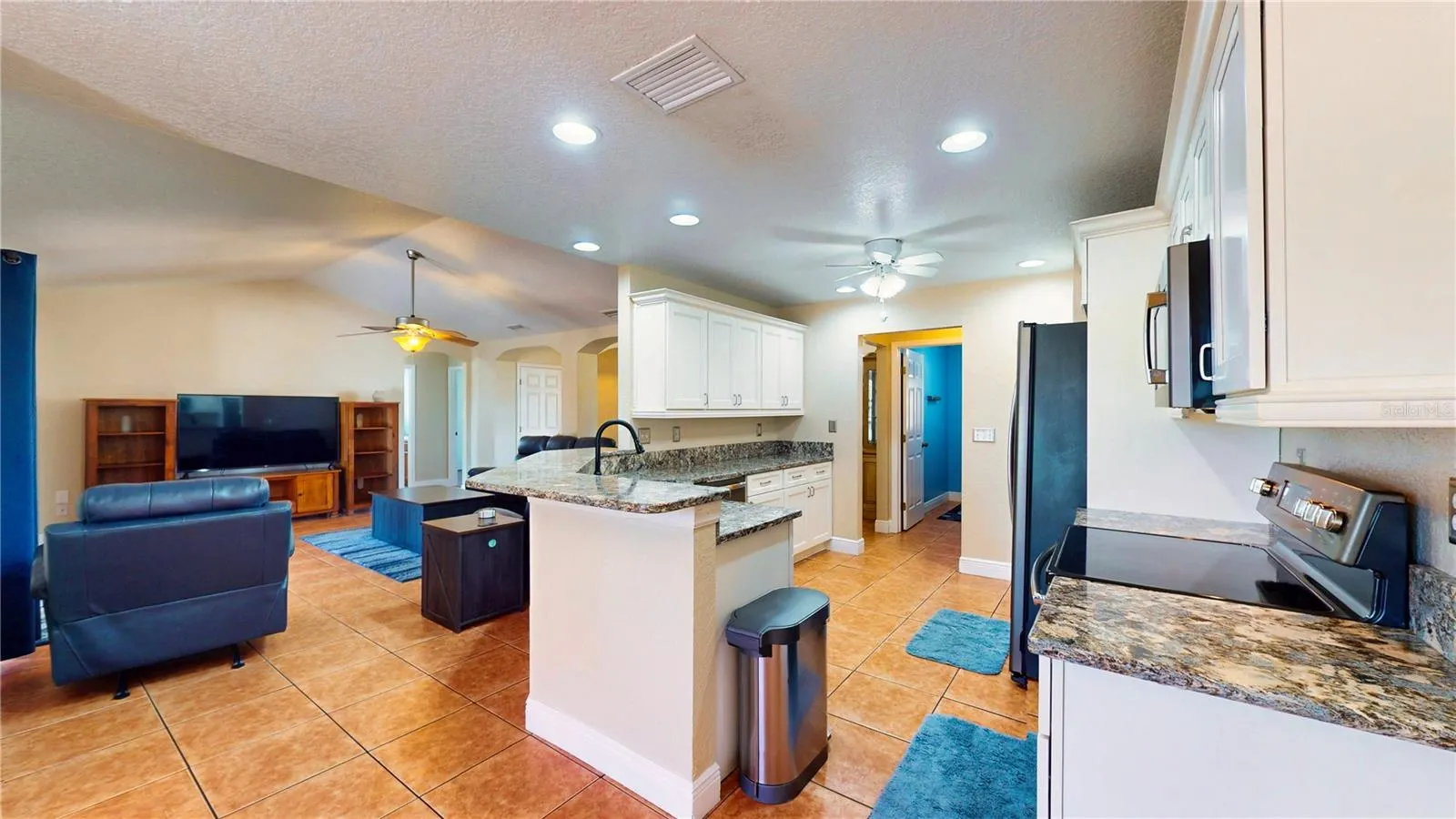 251 WHITE CLIFF BLVD