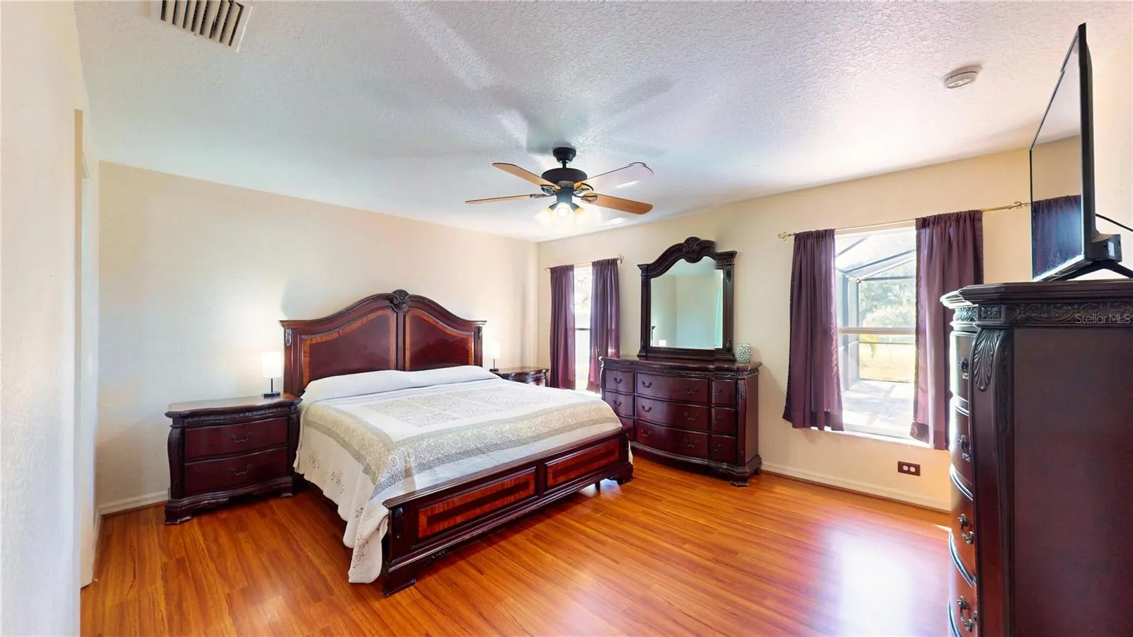 251 WHITE CLIFF BLVD