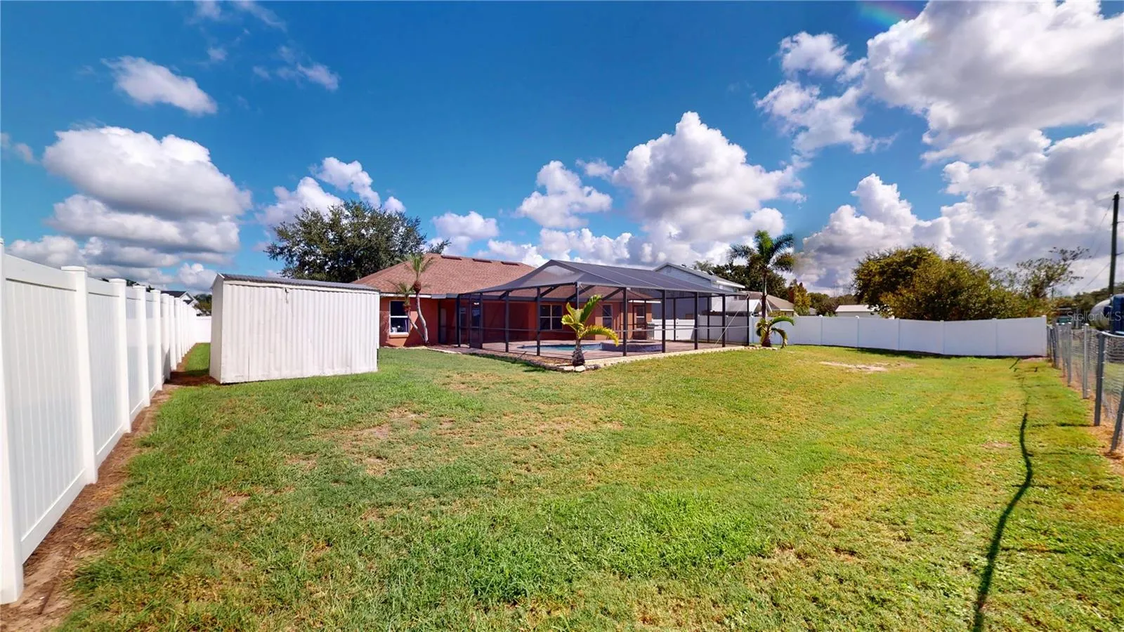 251 WHITE CLIFF BLVD
