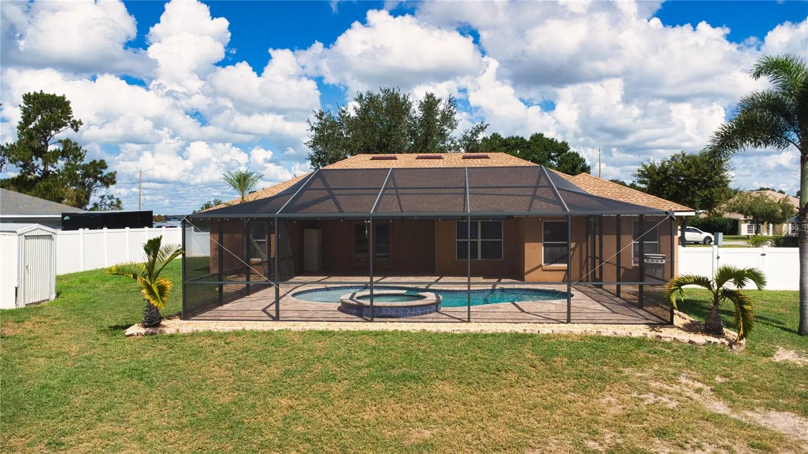 251 WHITE CLIFF BLVD