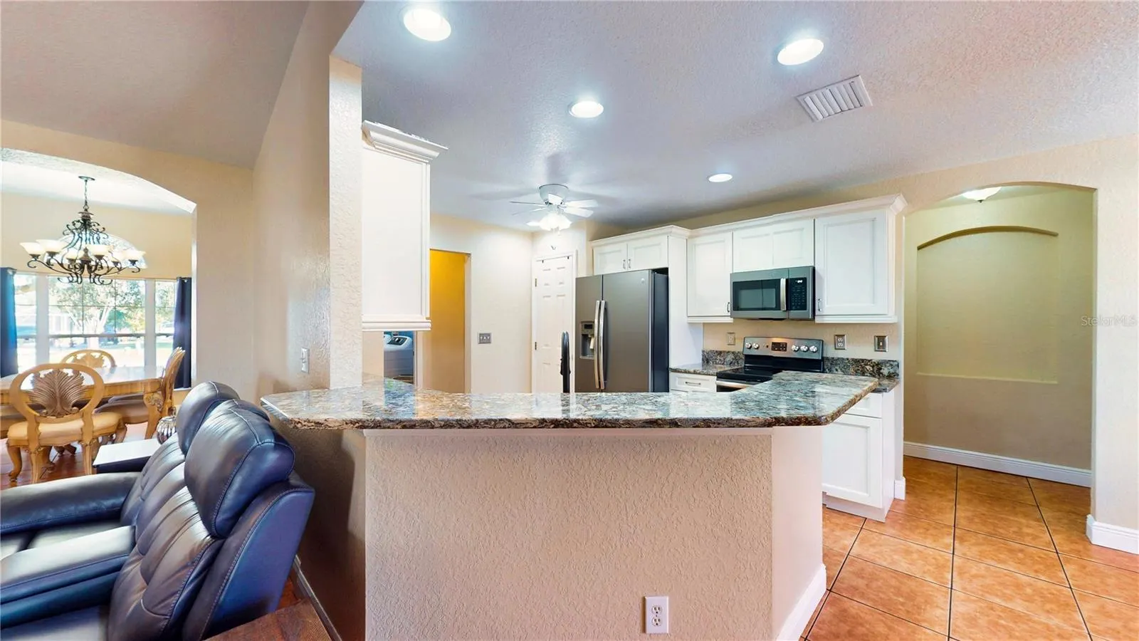 251 WHITE CLIFF BLVD