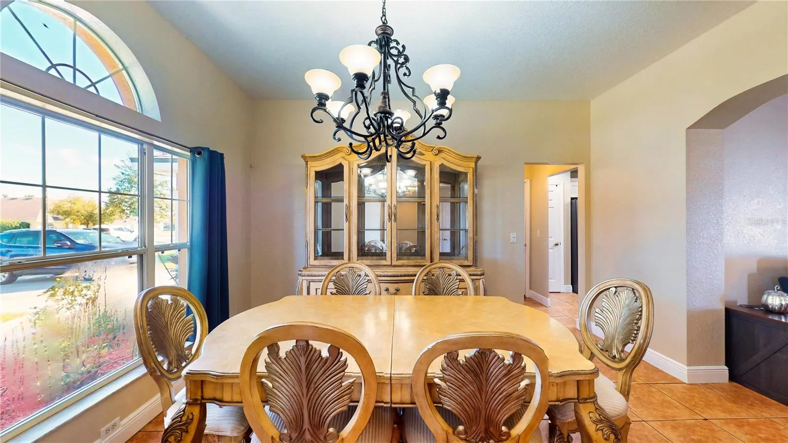 251 WHITE CLIFF BLVD