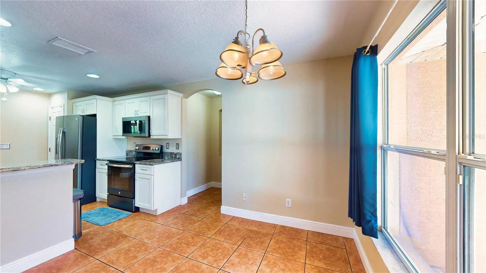 251 WHITE CLIFF BLVD