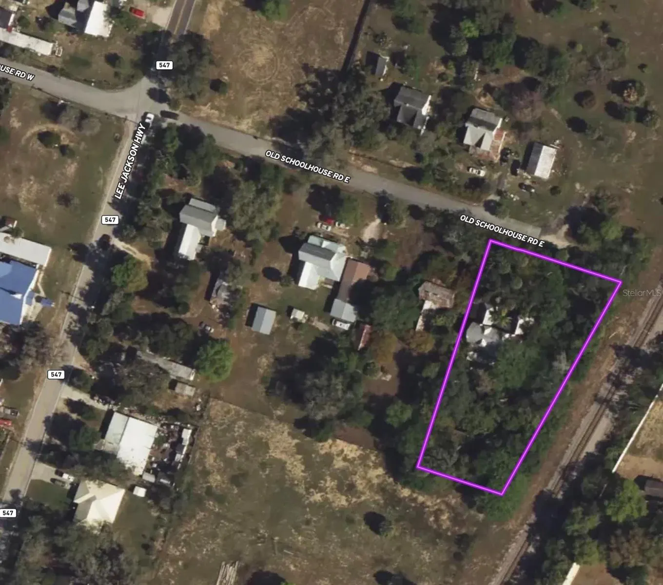 401 OLD SCHOOL HOUSE RD E