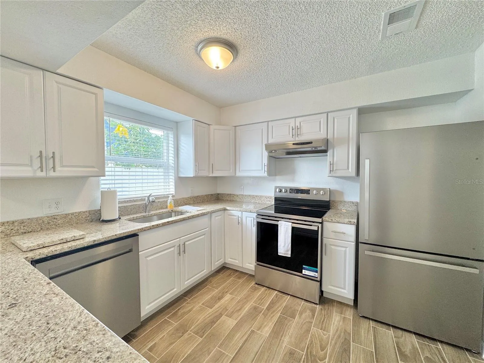 3316 TIMBERLINE RD