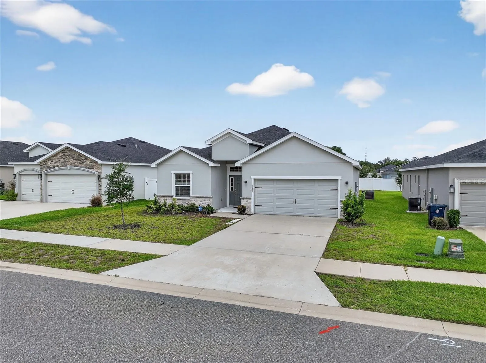 1026 MONTGOMERY LN