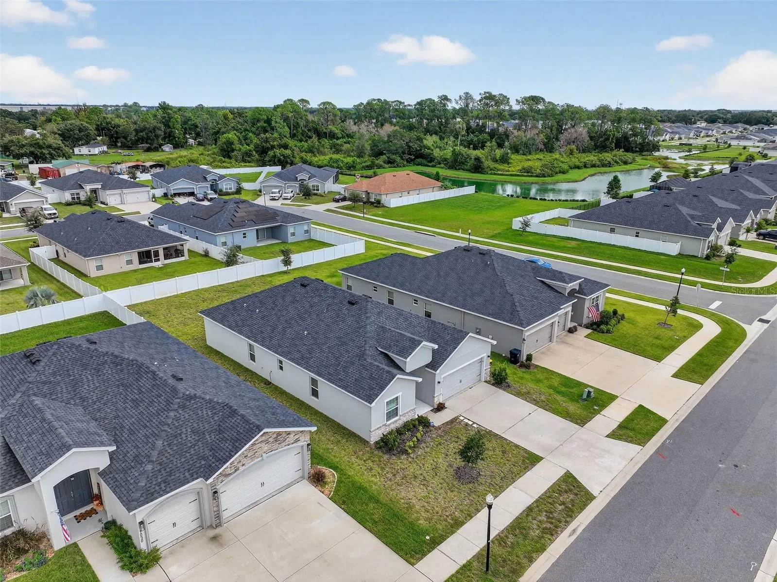 1026 MONTGOMERY LN