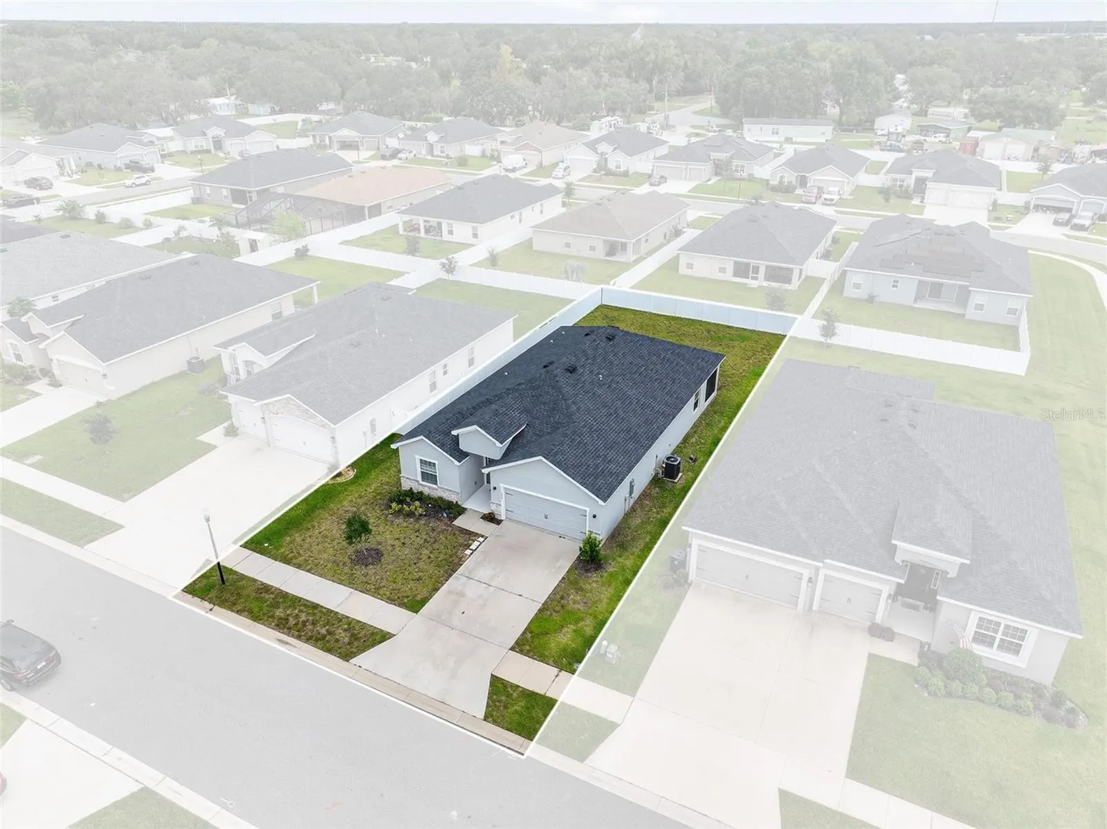 1026 MONTGOMERY LN