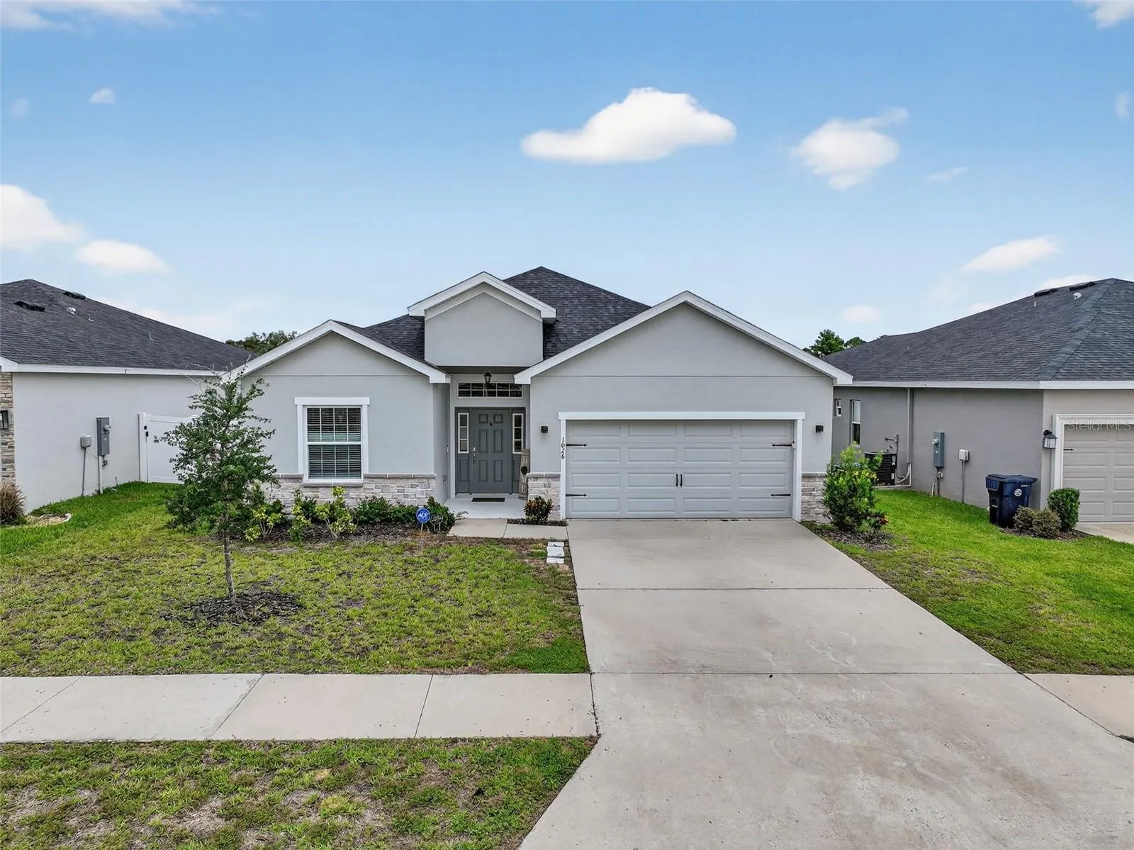 1026 MONTGOMERY LN