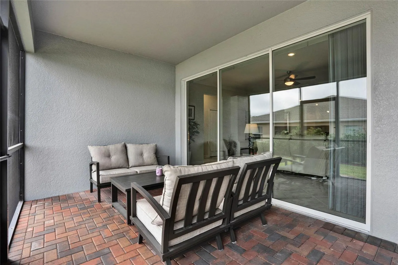 3711 PLYMOUTH DR