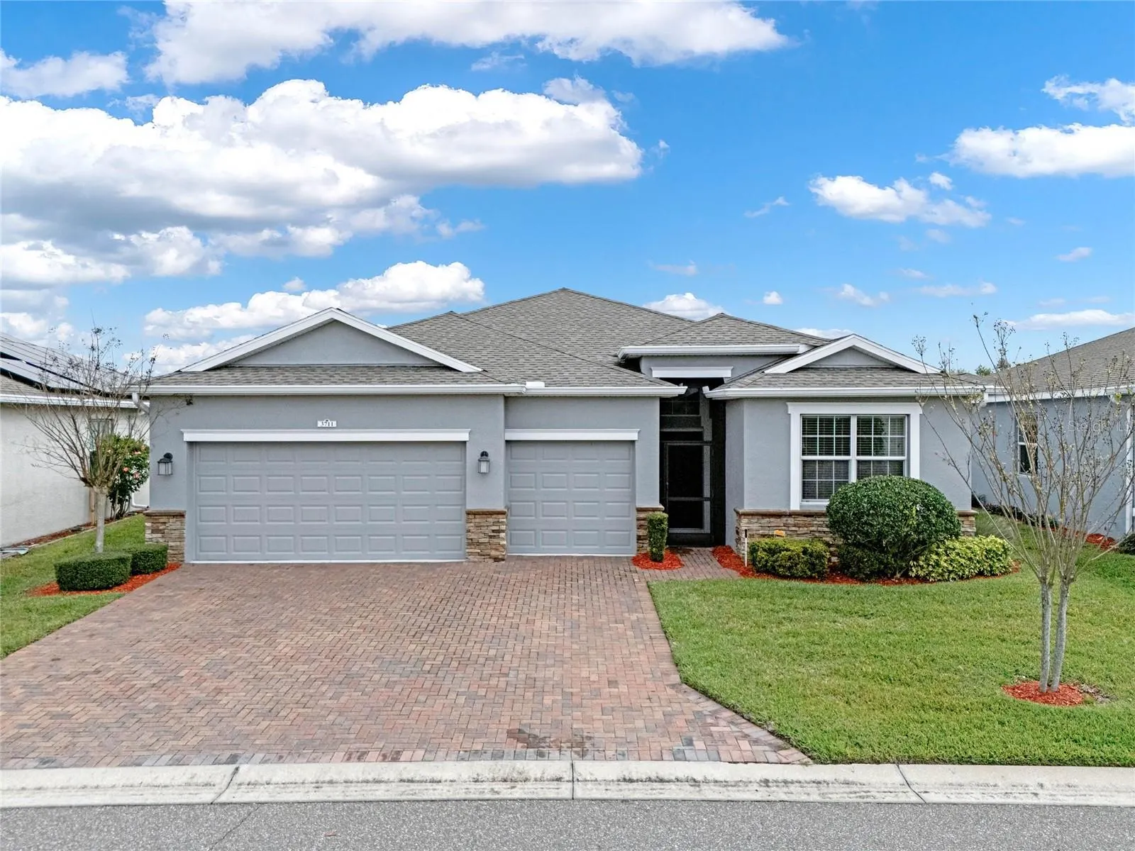 3711 PLYMOUTH DR
