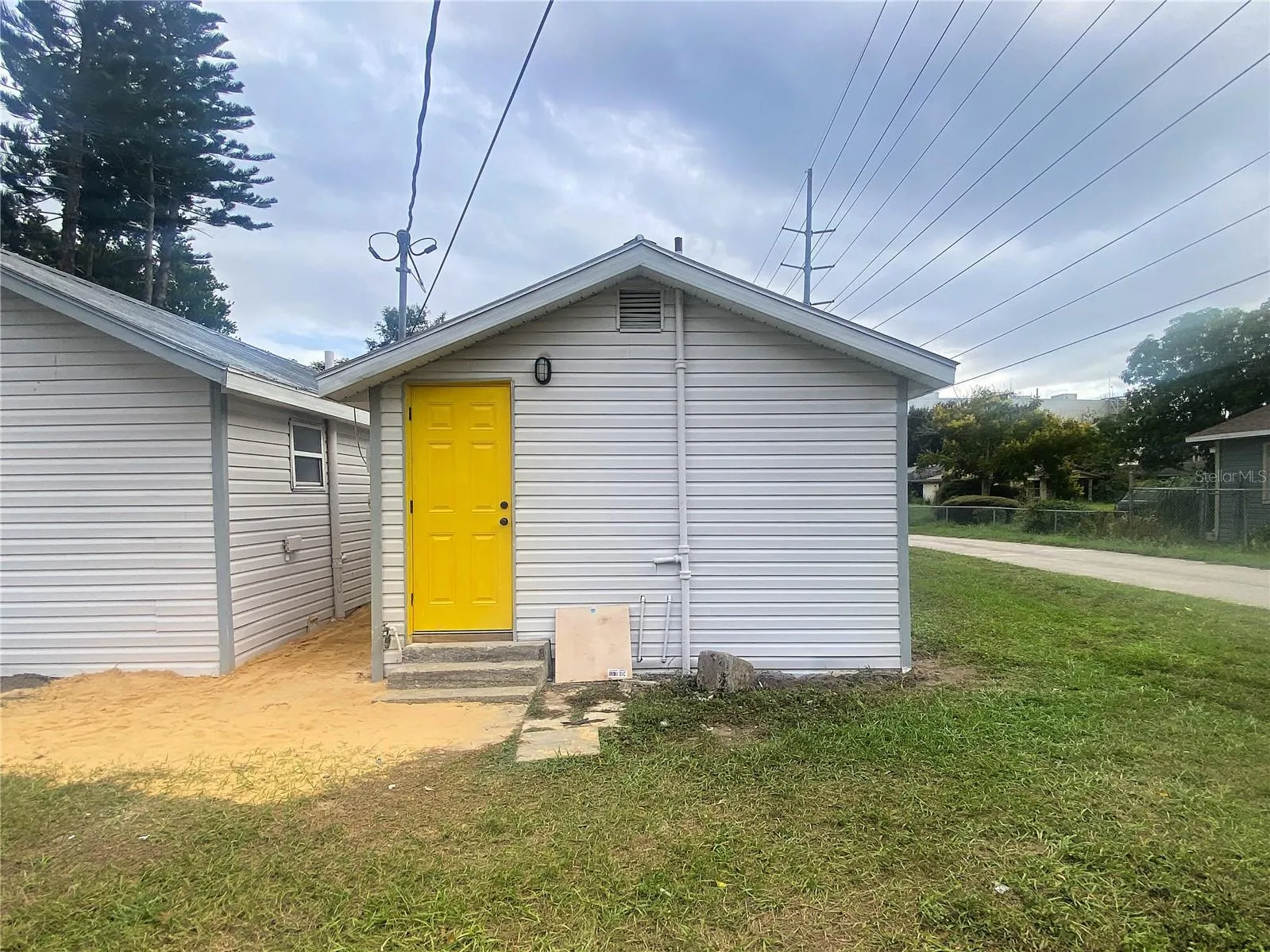 622 BOOKER AVE #A, #A