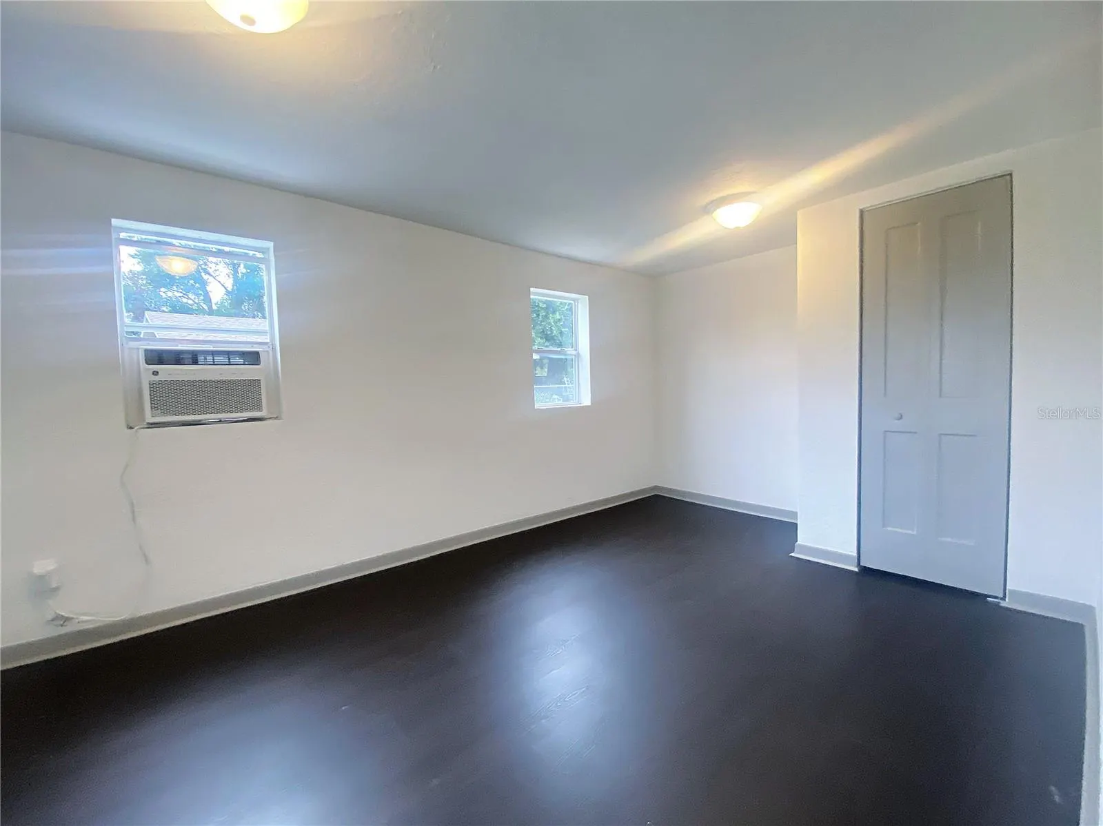 622 BOOKER AVE #A, #A