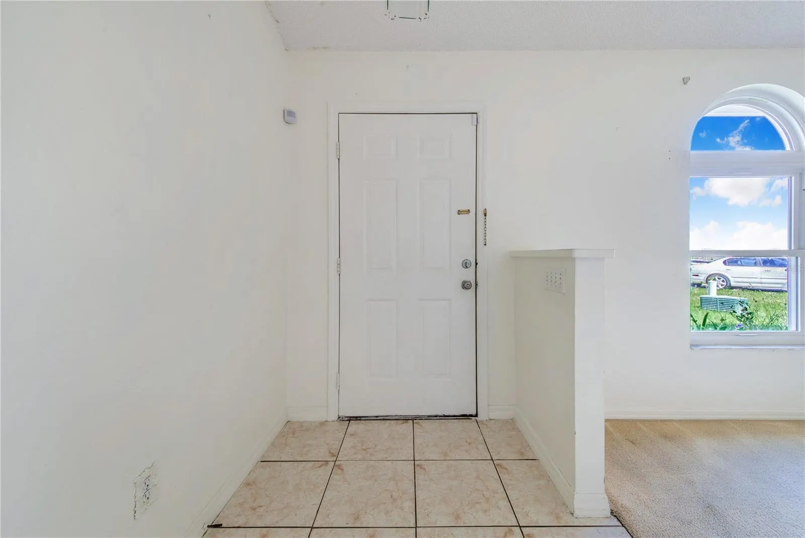 116 CRESCENT CT