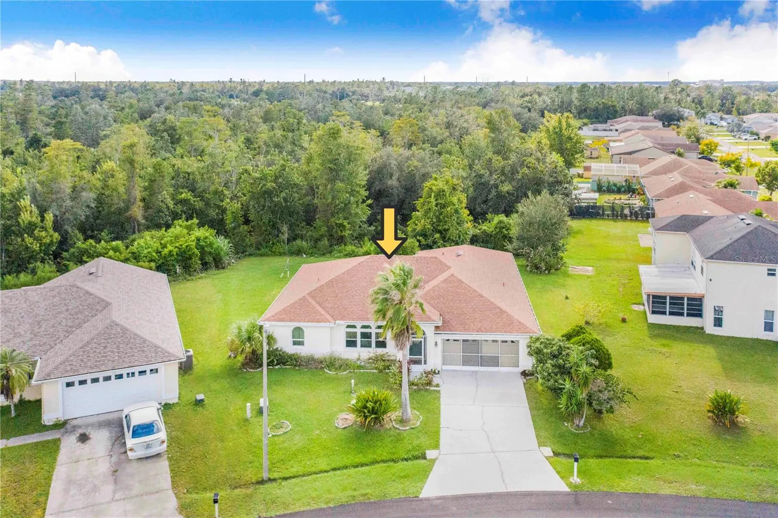 116 CRESCENT CT