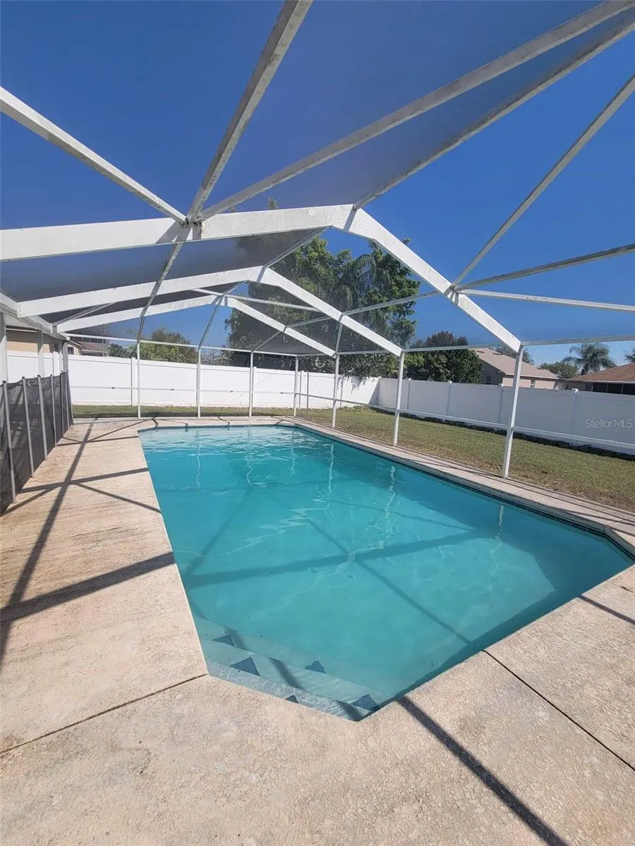 521 TERRANOVA CIR