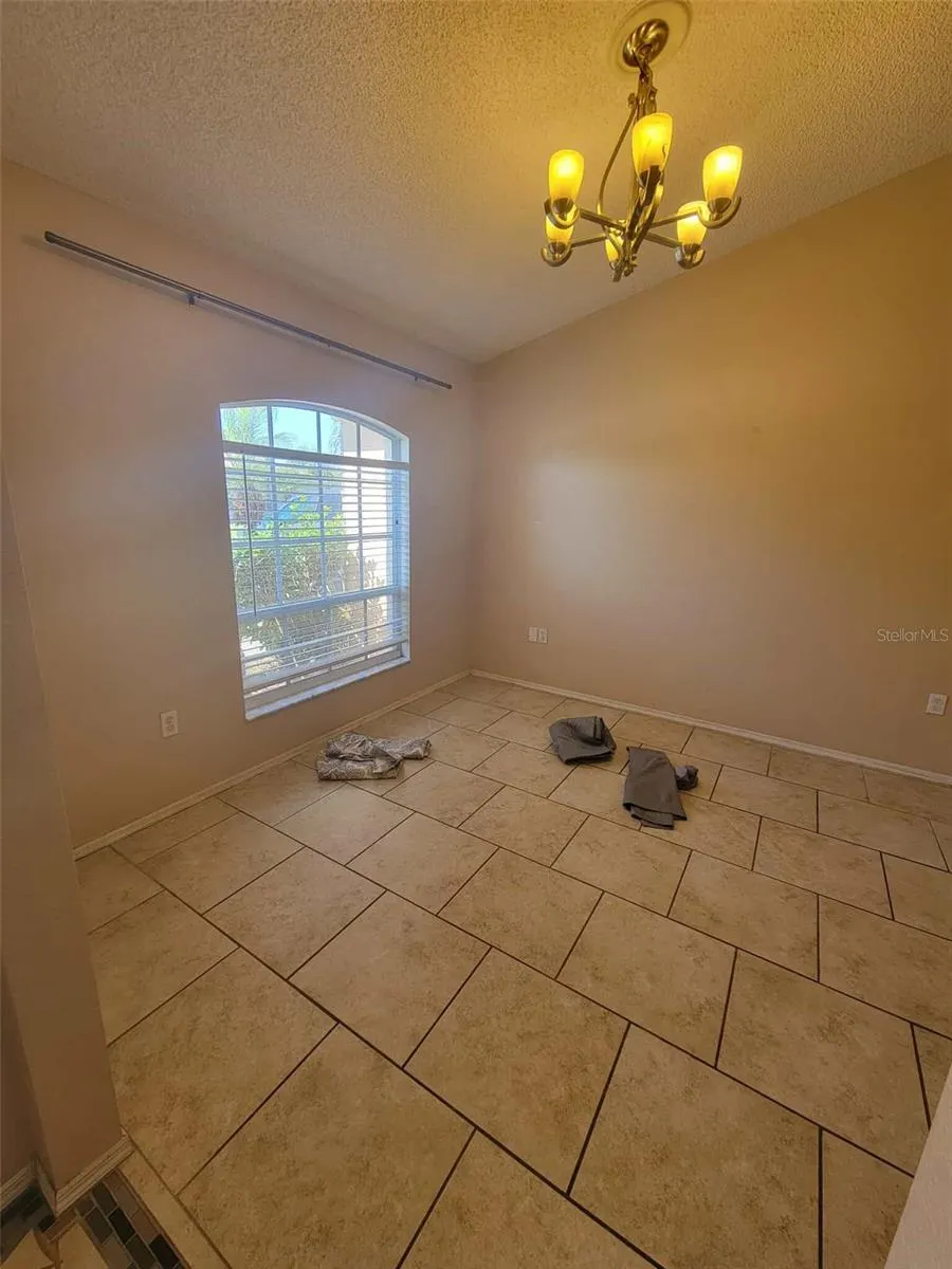 521 TERRANOVA CIR