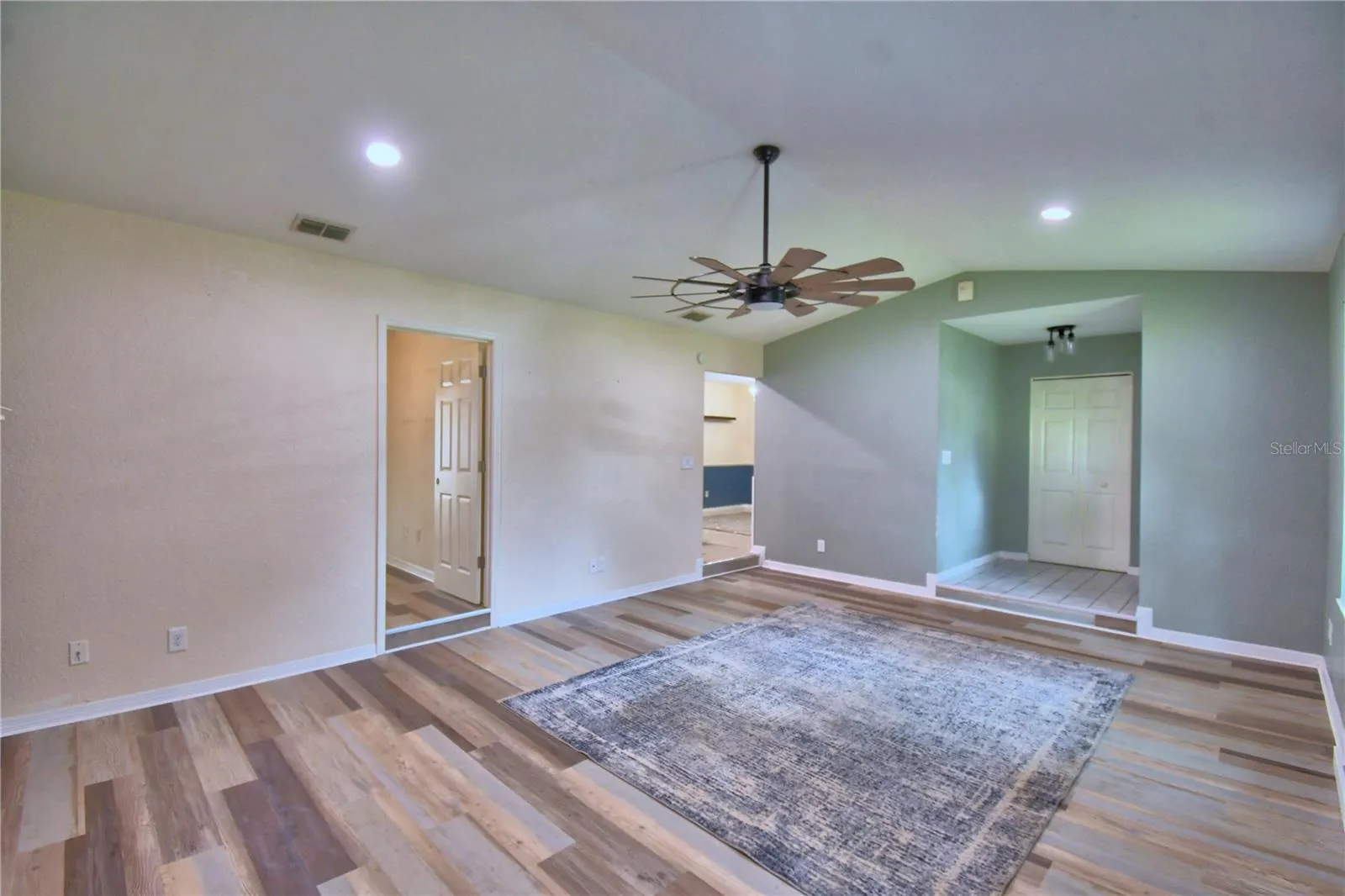 113 KEITH CT