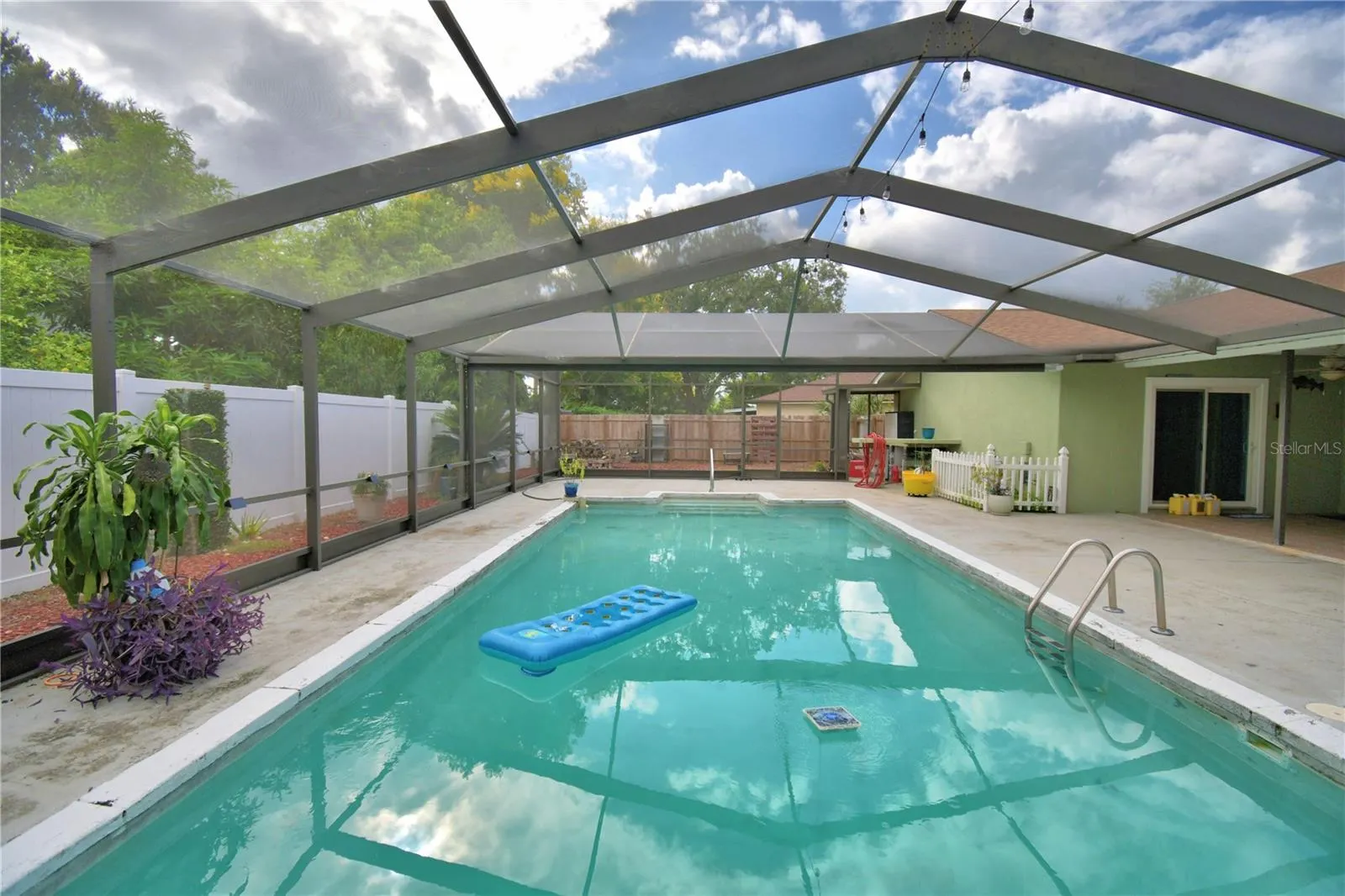 113 KEITH CT