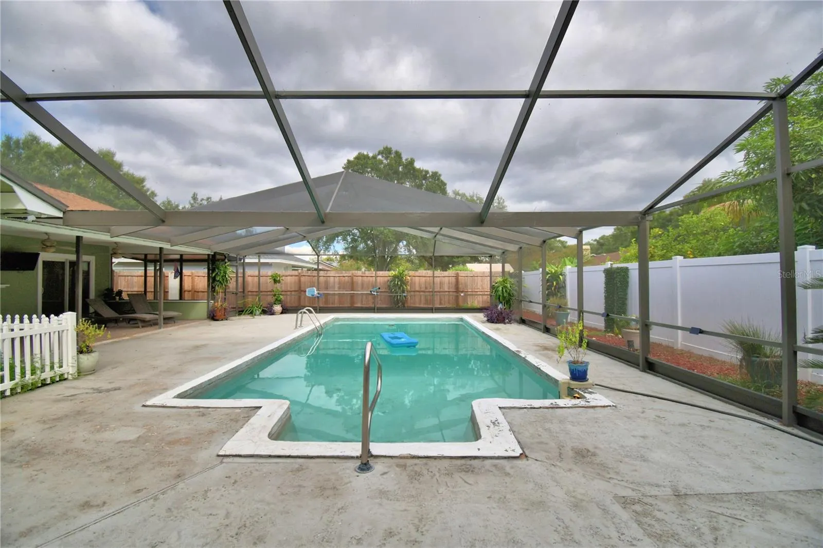 113 KEITH CT