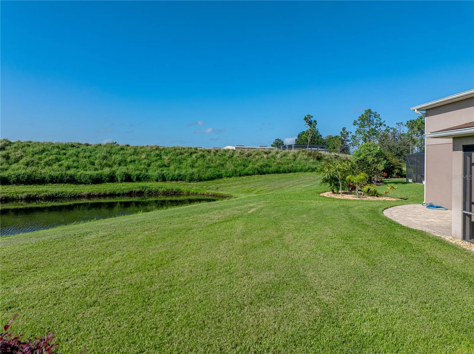 3834 LITCHFIELD LOOP
