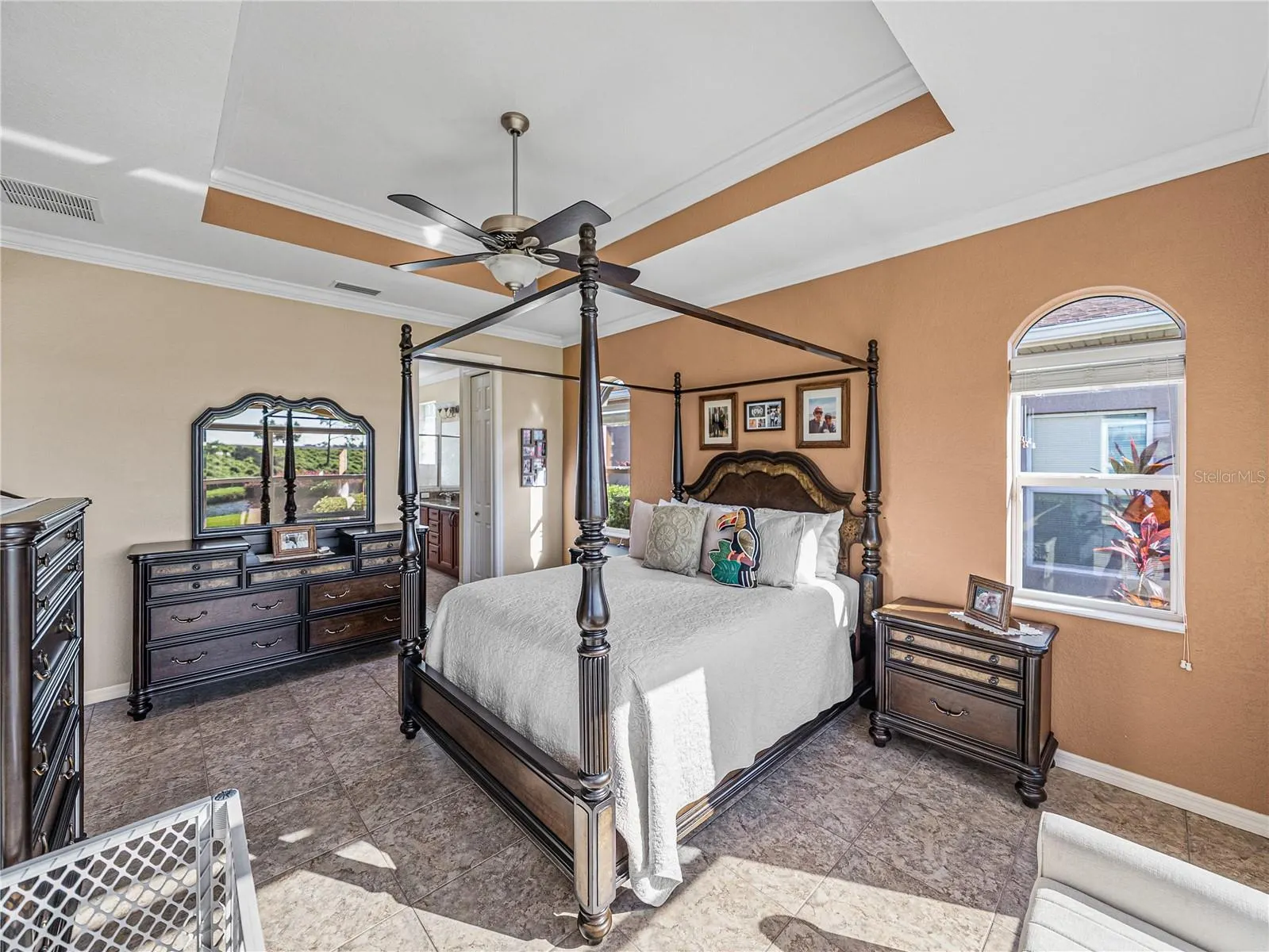 3834 LITCHFIELD LOOP