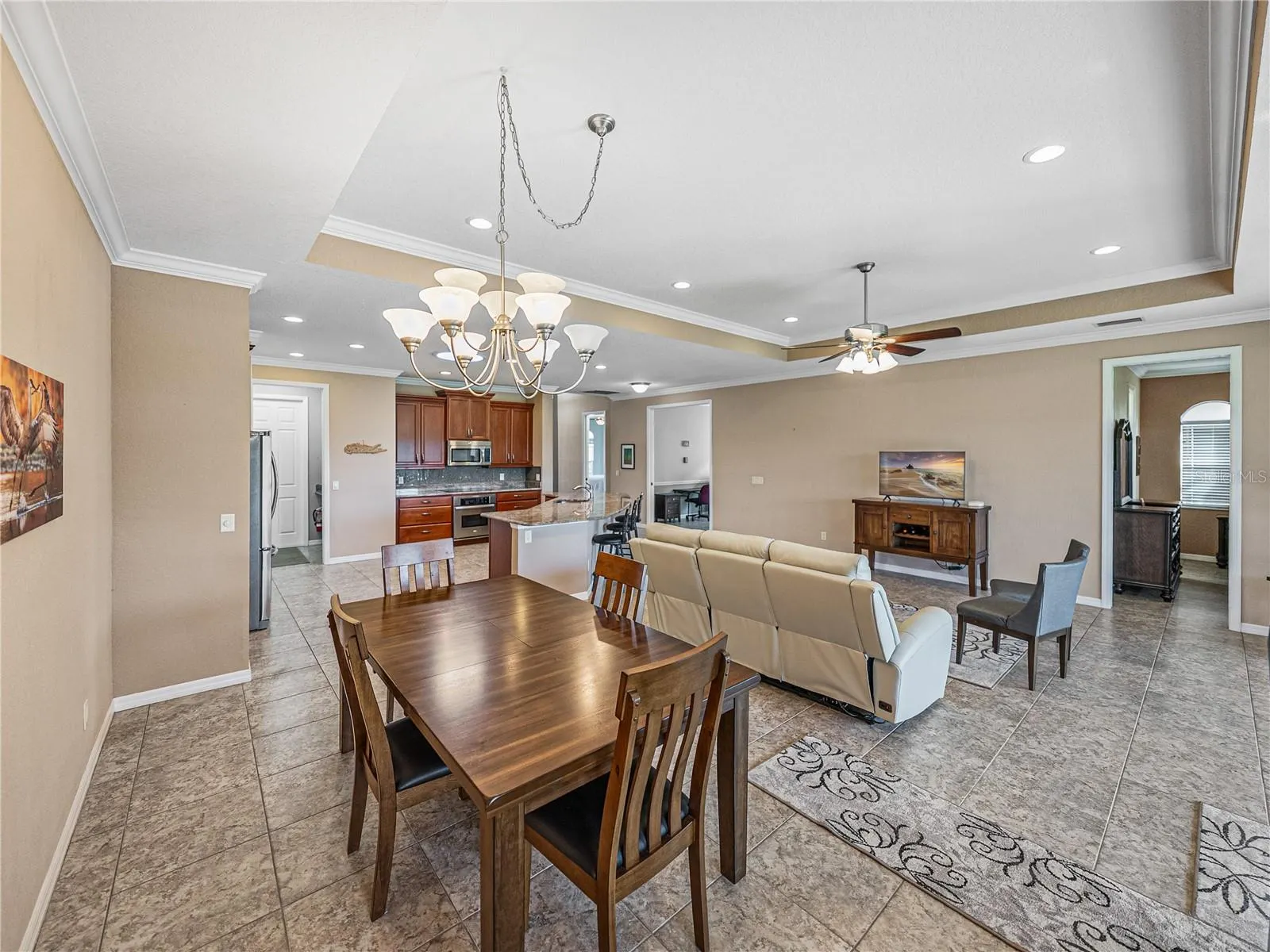 3834 LITCHFIELD LOOP