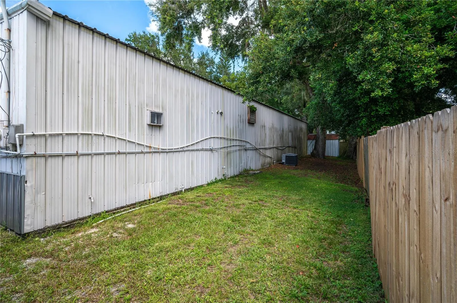 1641 N COMBEE RD