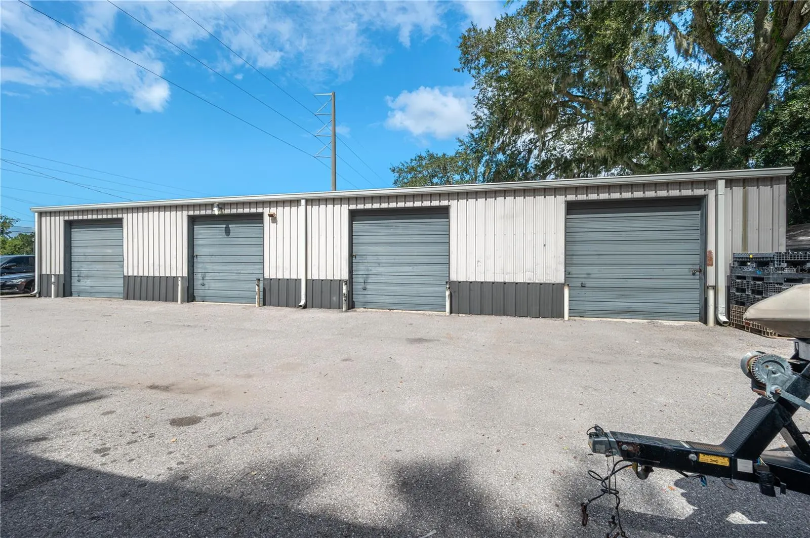 1641 N COMBEE RD