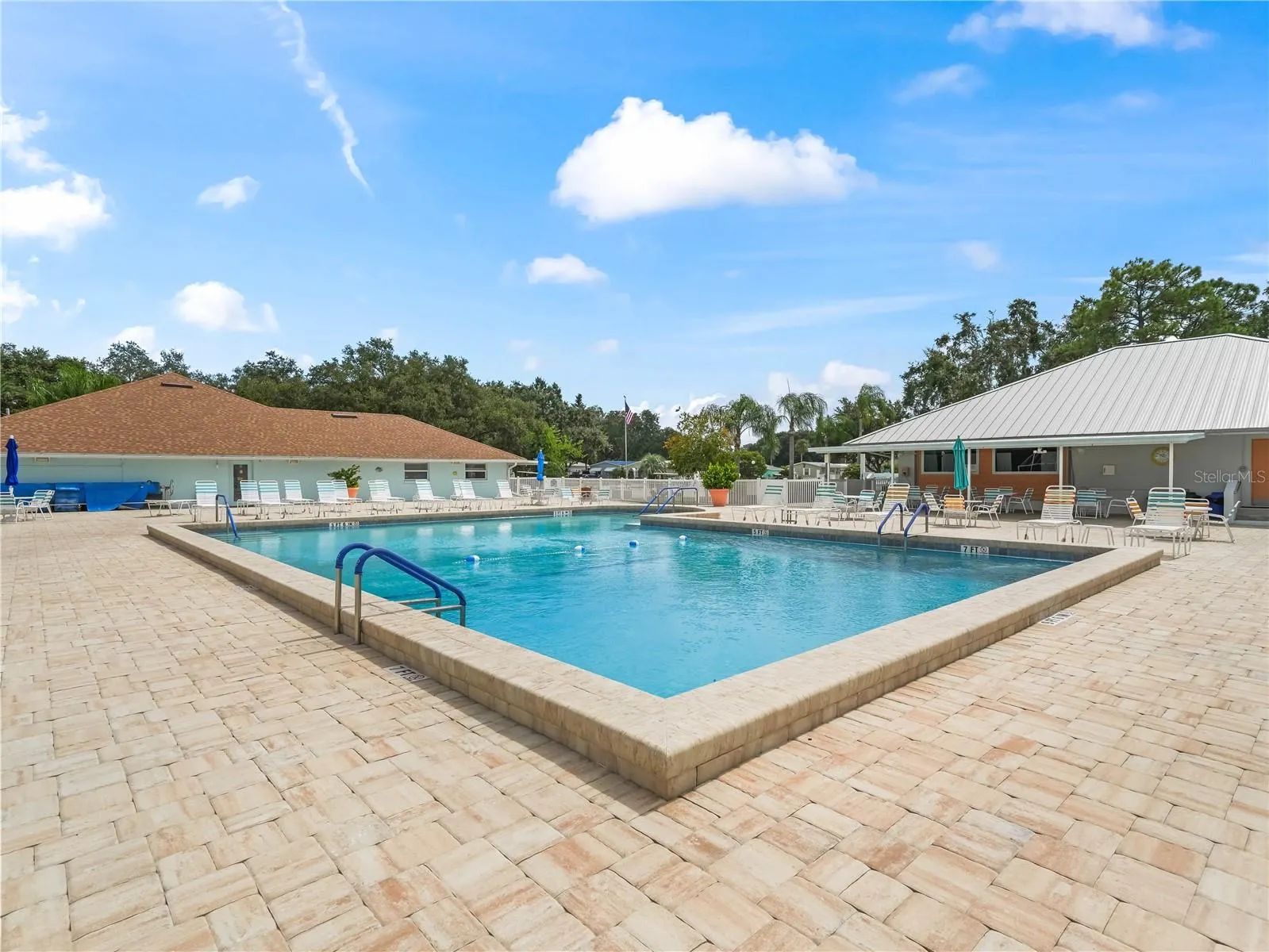 37 SILVER DOCTOR LN