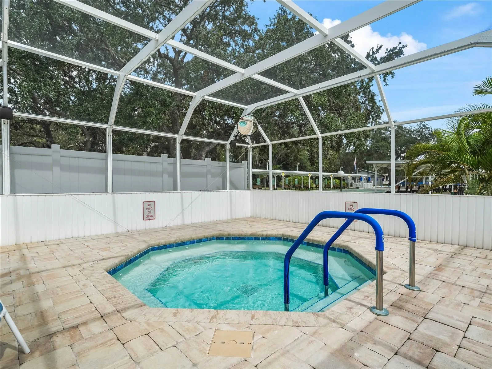 37 SILVER DOCTOR LN